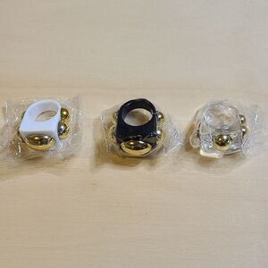 3 Assorted Resin Ring Set